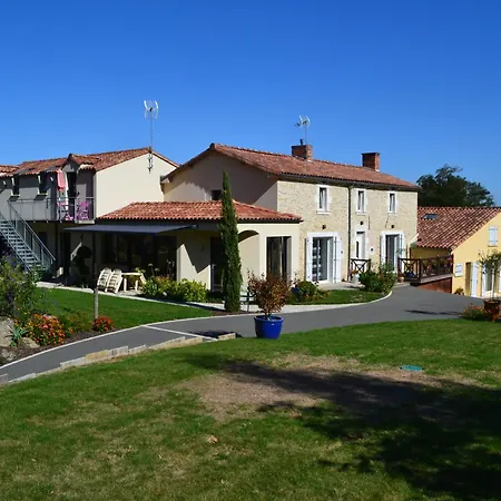 Gites De La Bibudiere Le Boupère Exterior foto